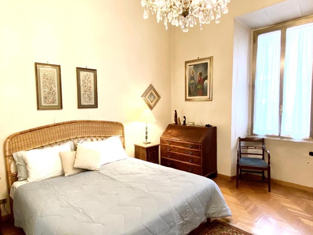 Traditional Style In The City Center Rome Exterior photo